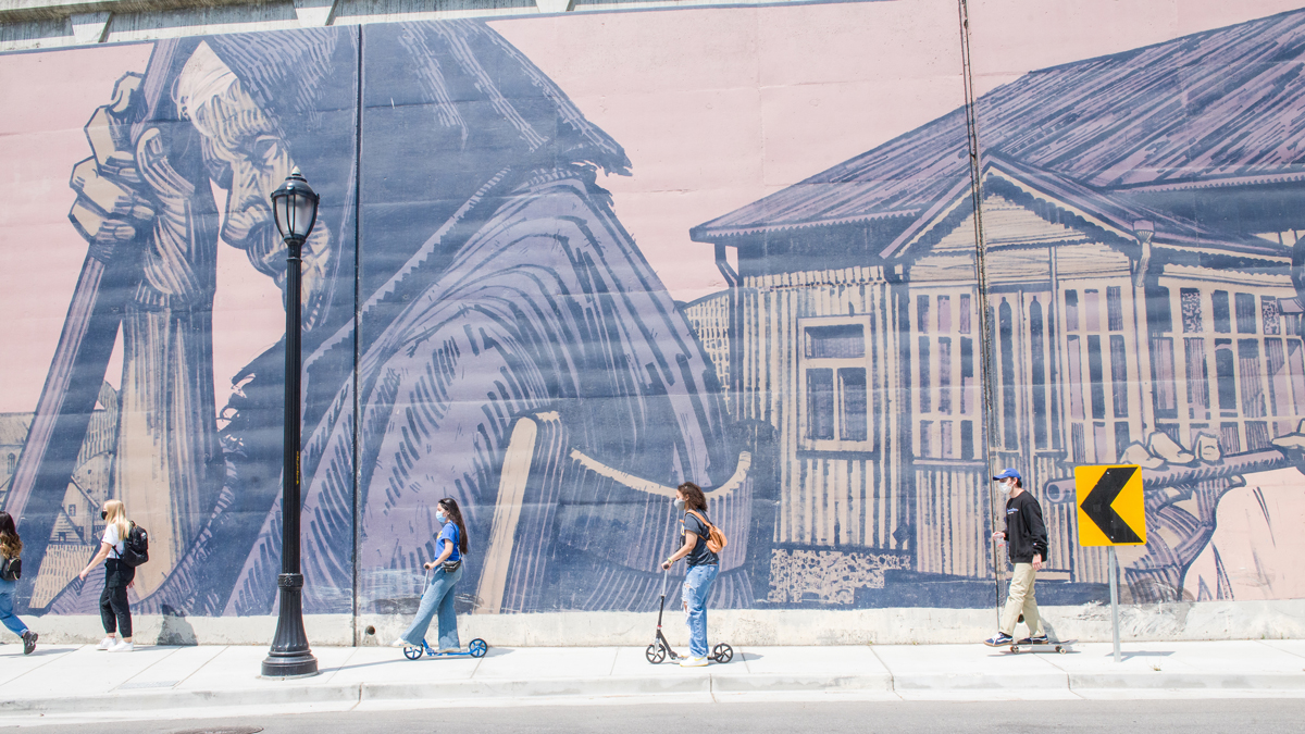 students walking in downtown san jose 